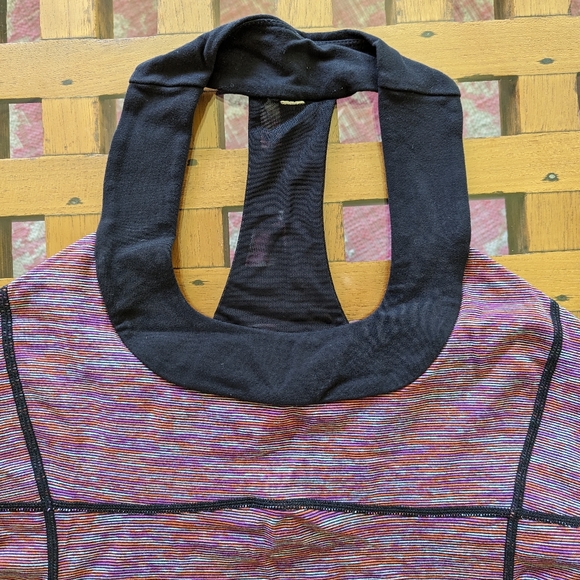 Lululemon Scoop Neck Tank Wee are From Space - Picture 2 of 7